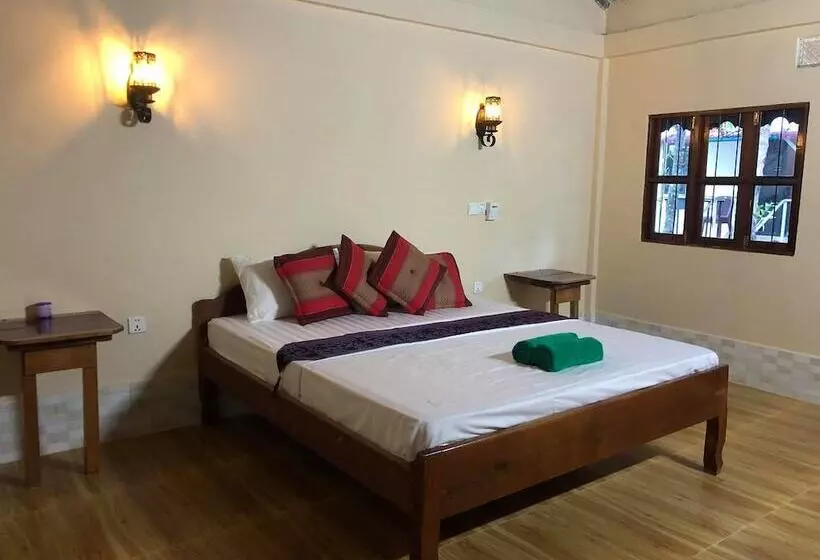 هتل Green Mango Bungalows