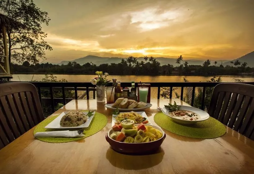 هتل Green Mango Bungalows