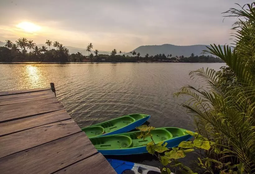 هتل Green Mango Bungalows