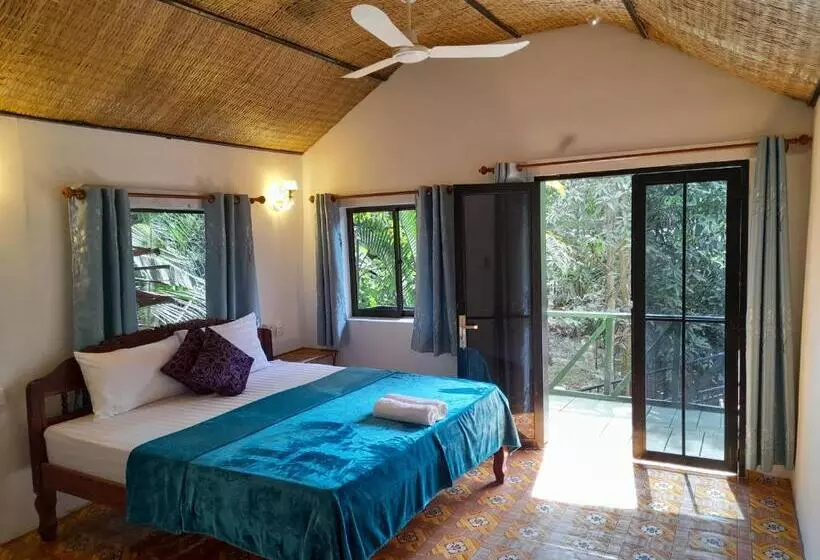هتل Green Mango Bungalows