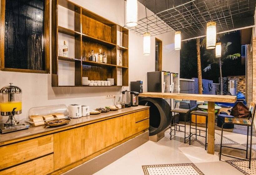 Mai Hostel Lembongan Adults Only