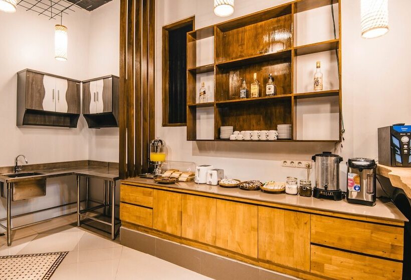 Mai Hostel Lembongan Adults Only