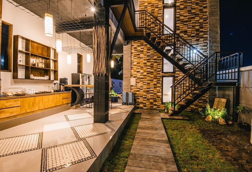 Mai Hostel Lembongan Adults Only