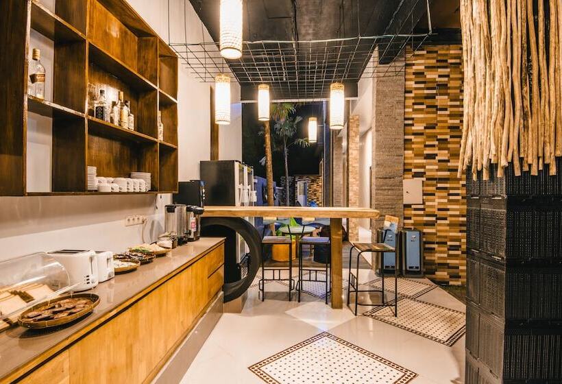 Mai Hostel Lembongan Adults Only