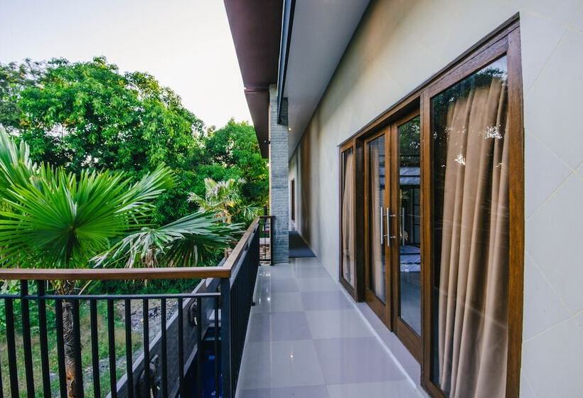 Mai Hostel Lembongan Adults Only