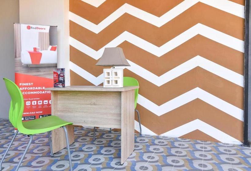 Pensjonat Reddoorz Plus Near Jalan Imam Bonjol Denpasar