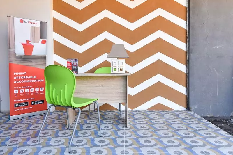 Majatalo Reddoorz Plus Near Jalan Imam Bonjol Denpasar