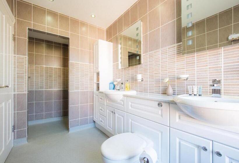 Tlc Exmouth Bed And Breakfast