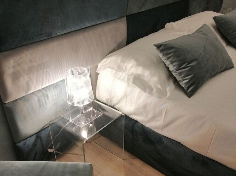 تختخواب و صبحانه Bari 102