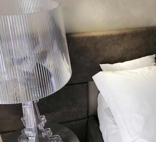 تختخواب و صبحانه Bari 102