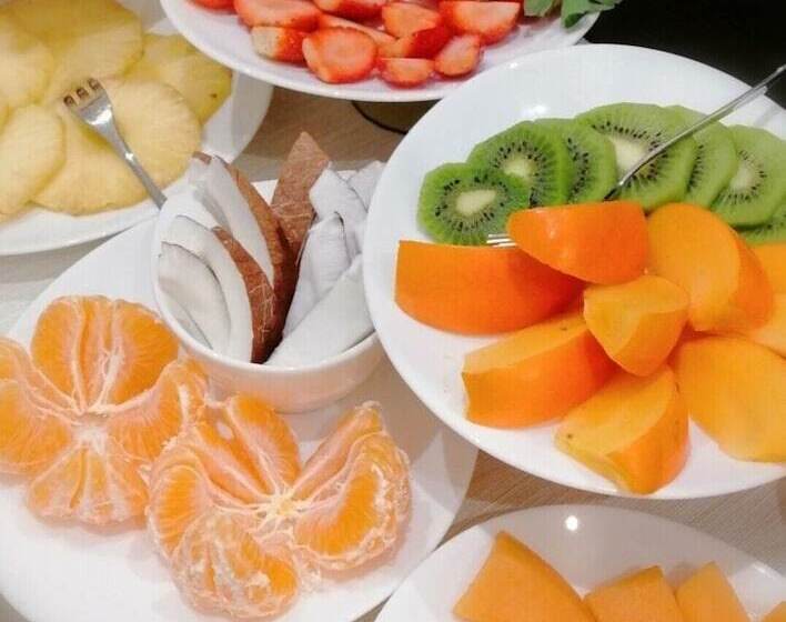 تختخواب و صبحانه Bari 102