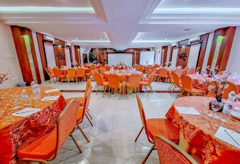 فندق Sekuro Village Beach Resort