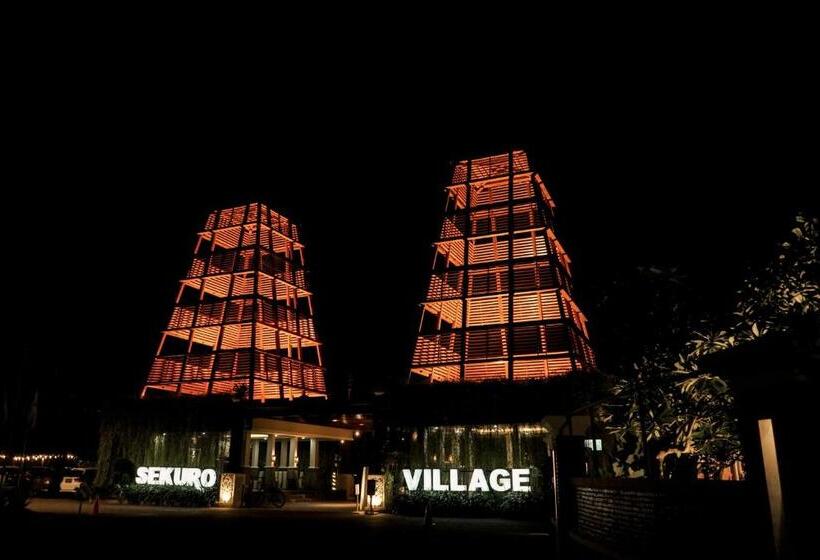 فندق Sekuro Village Beach Resort