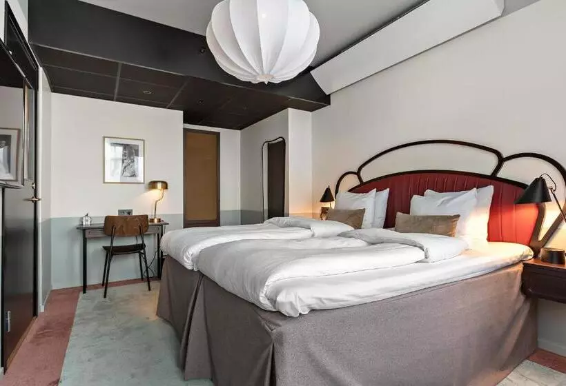 Hotelli Gio; Bw Signature Collection