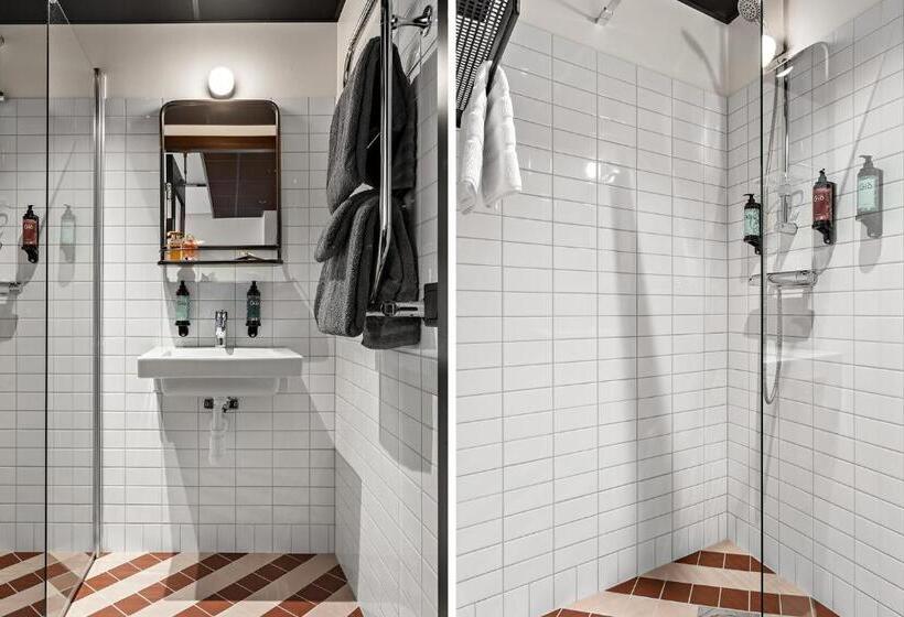 Hotelli Gio; Bw Signature Collection