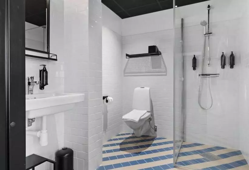 Hotelli Gio; Bw Signature Collection