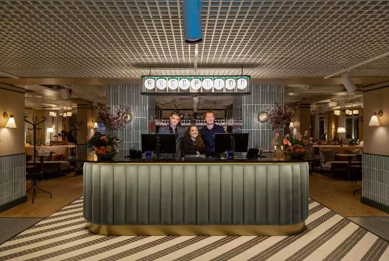 Hotelli Gio; Bw Signature Collection