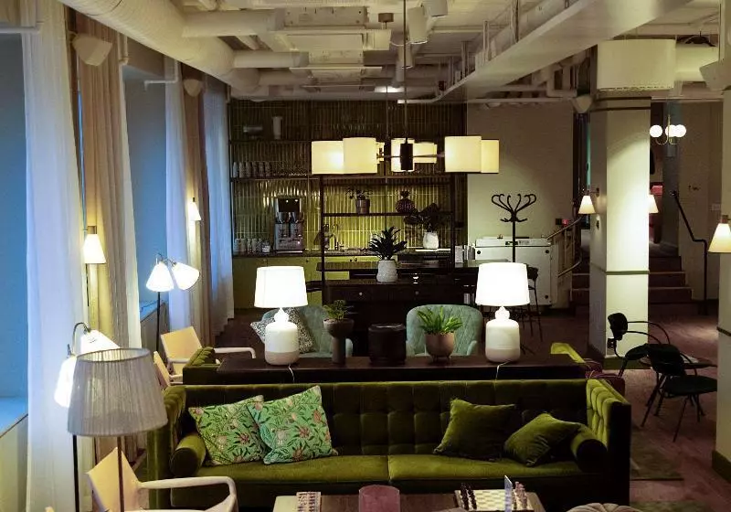 Hotelli Gio; Bw Signature Collection