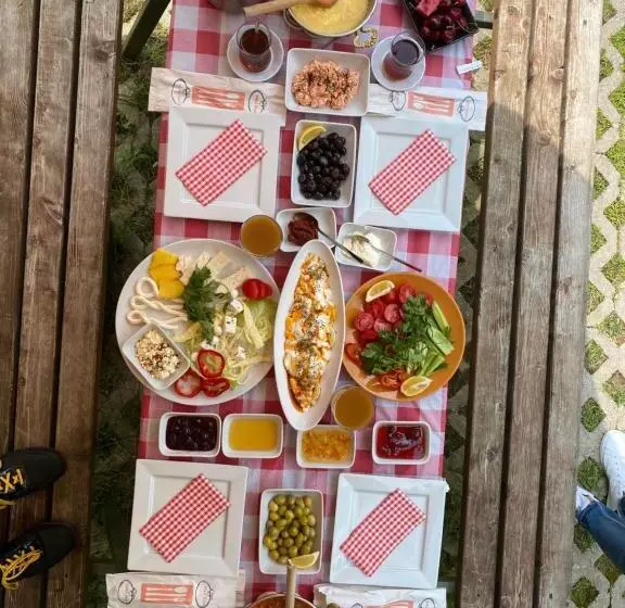 Kadifeli Konak Hotel & Bungalow