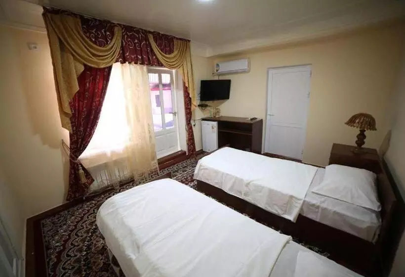 Majatalo Guest House Firuza