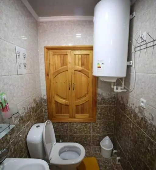 Majatalo Guest House Firuza