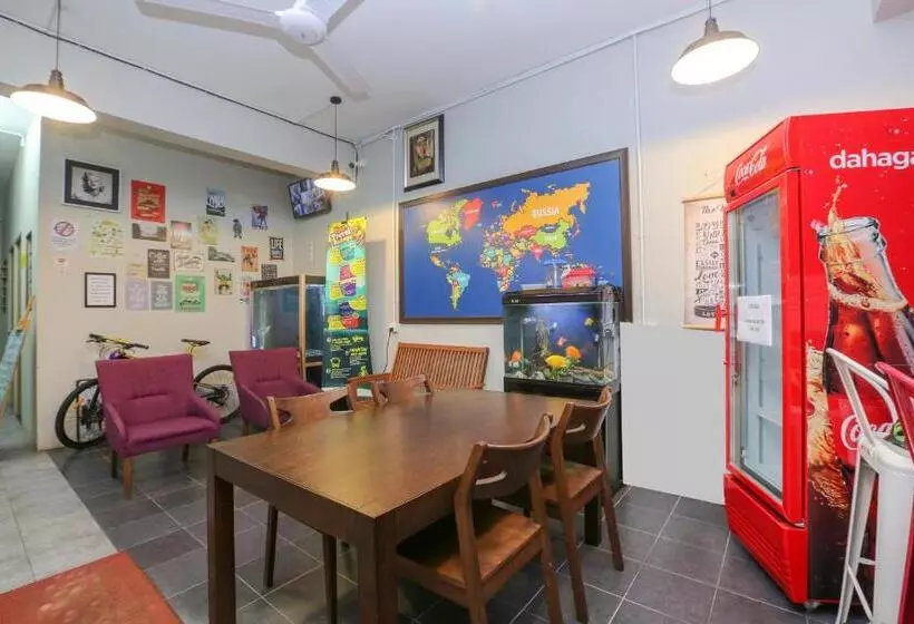 پانسیون Spot On 89751 Bed Station Guest House   Hostel