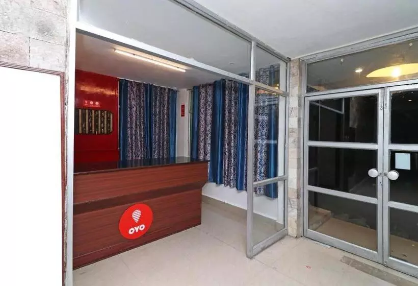 Hotelli Treebo Kosmos Anamika, 1 Km From Nainital Lake