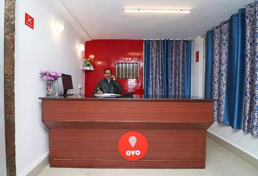 Hotelli Treebo Kosmos Anamika, 1 Km From Nainital Lake