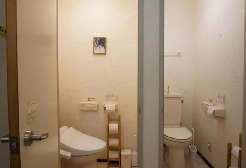 Majatalo Guest House Moshiripa