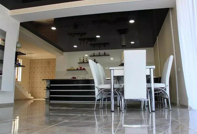 پانسیون Ronini Telavi