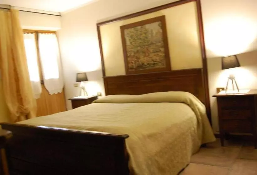 هتل Agriturismo Countryhouse Le Giare