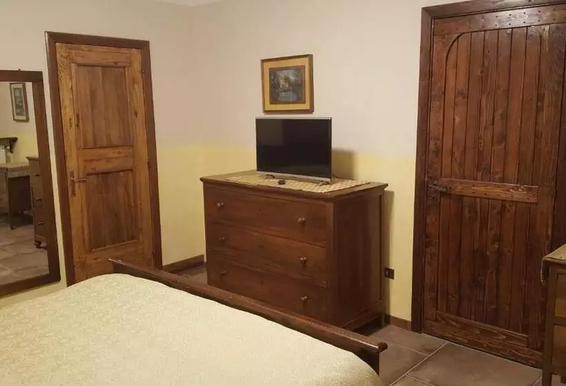 هتل Agriturismo Countryhouse Le Giare