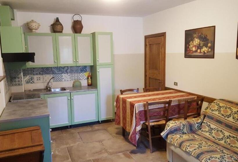 בית מלון כפרי Agriturismo Countryhouse Le Giare