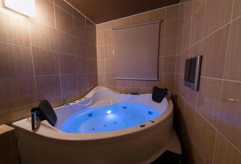 בית מלון כפרי Aloalo