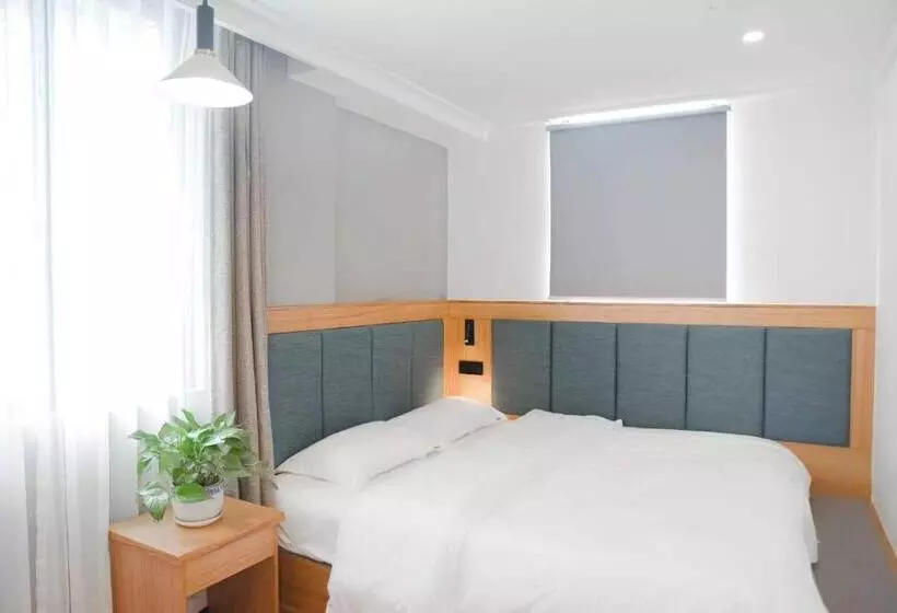 هتل Guilin Travel Light Hostel