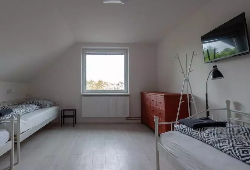 Majatalo Penzion Moon