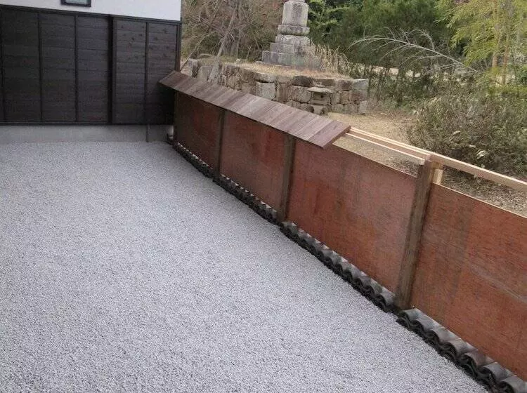 Aamiaismajoitus (B&B) Aki Kokubunji Shukubou