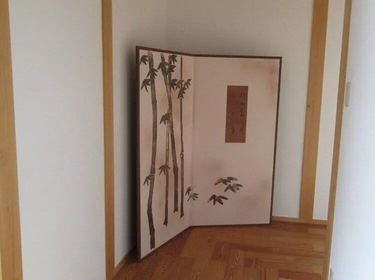 Aamiaismajoitus (B&B) Aki Kokubunji Shukubou