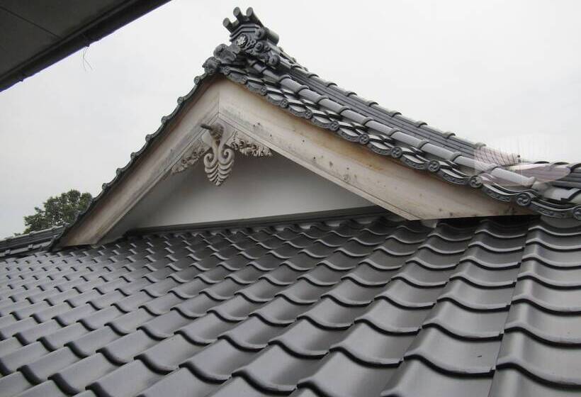 Bed and Breakfast Aki Kokubunji Shukubou