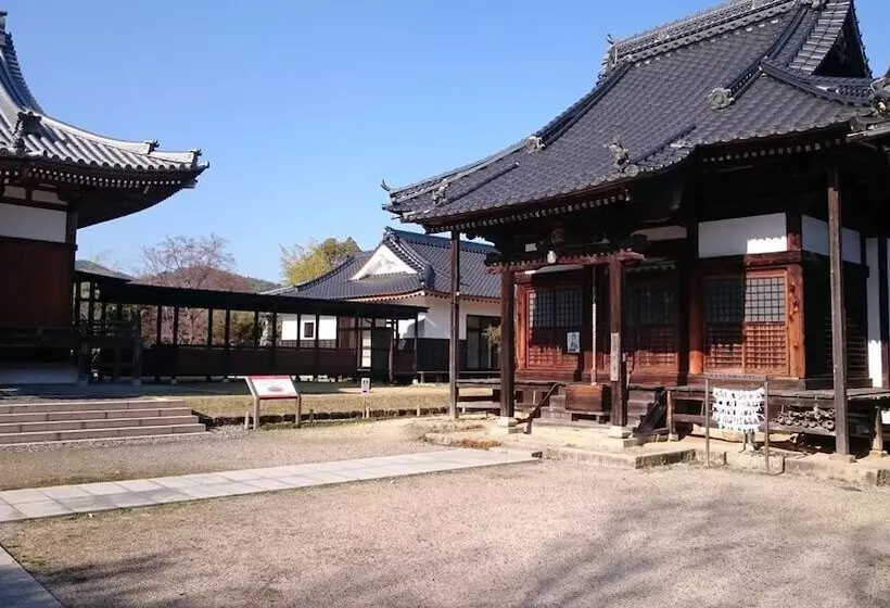 Aamiaismajoitus (B&B) Aki Kokubunji Shukubou