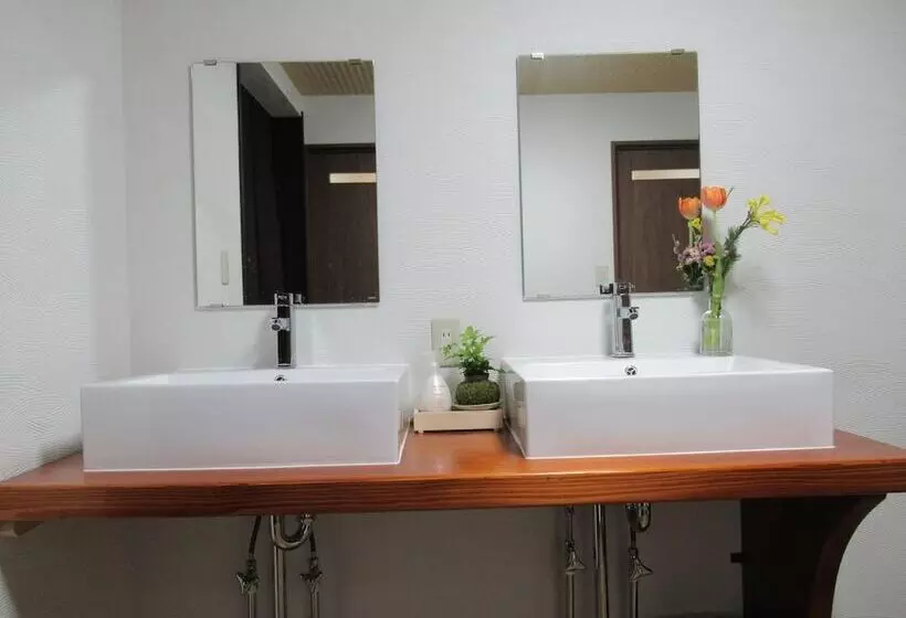 Aamiaismajoitus (B&B) Aki Kokubunji Shukubou