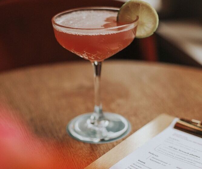 Finch Boutique Hotel, Downtown