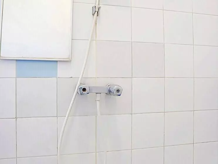 Hotelli Lie Mas Prigen Pasuruan Mitra Reddoorz