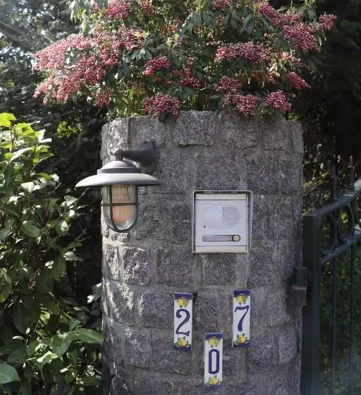 ペンション Cavalli's Cottage