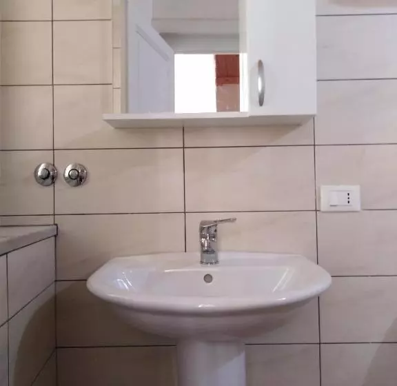 Aamiaismajoitus (B&B) Gaeta Via Indipendenza