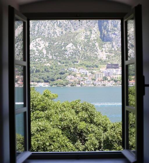 تختخواب و صبحانه Palazzo Sbutega