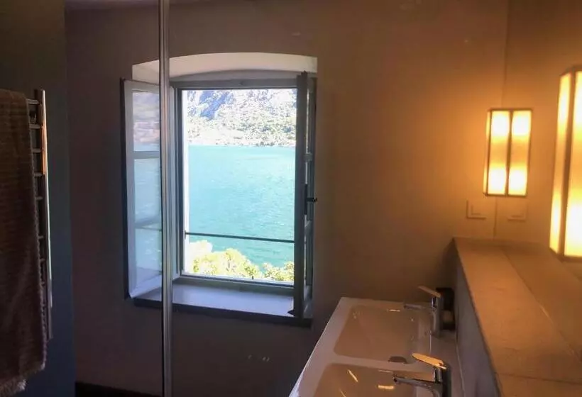 تختخواب و صبحانه Palazzo Sbutega