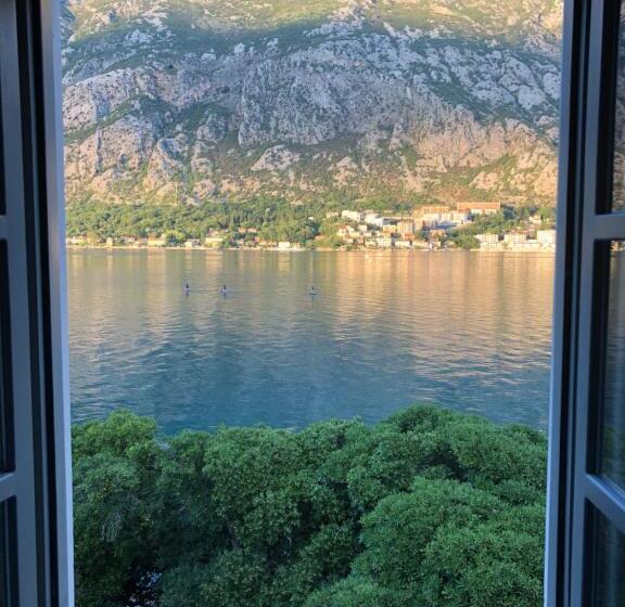 تختخواب و صبحانه Palazzo Sbutega