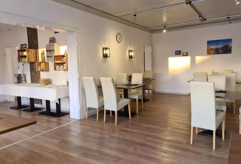 Hotelli Franziskaner Am Markt