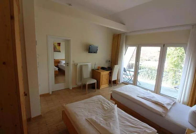 Hotelli Franziskaner Am Markt